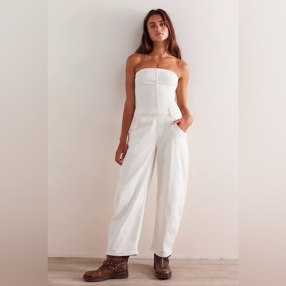 New! We the Free Denim Je Suis Pret Strapless Barrel White Jumpsuit 🤍Medium NWT! - Picture 2 of 10